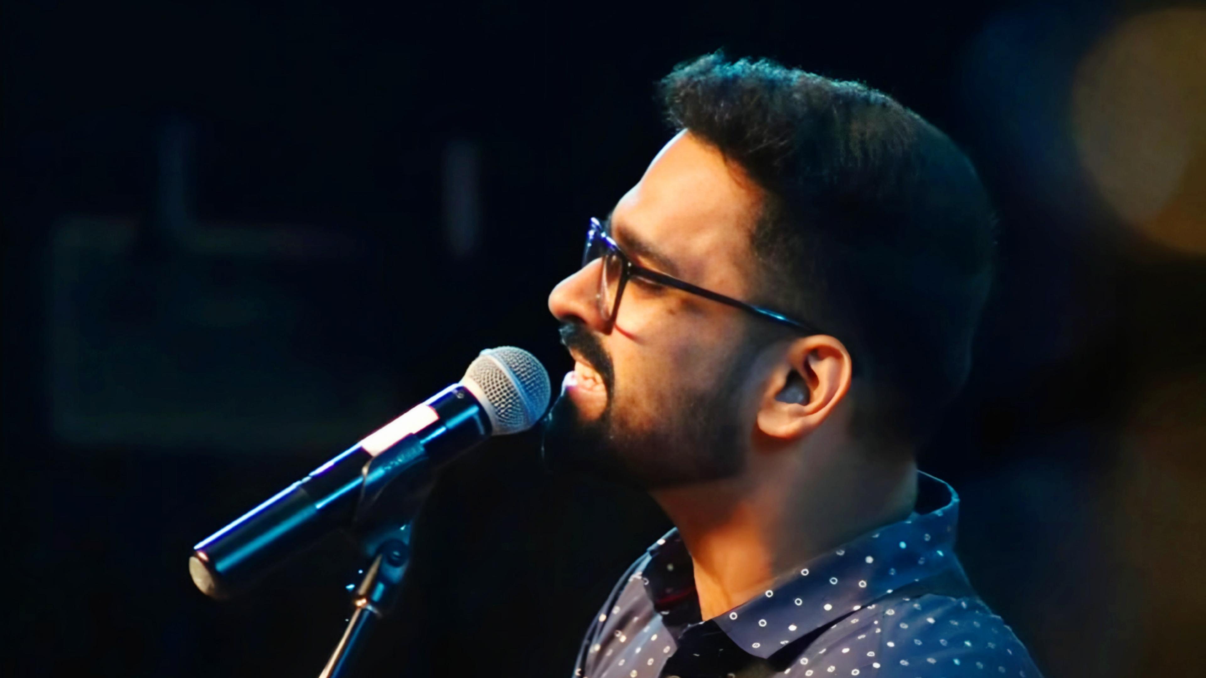 Vishal Anand  live performance