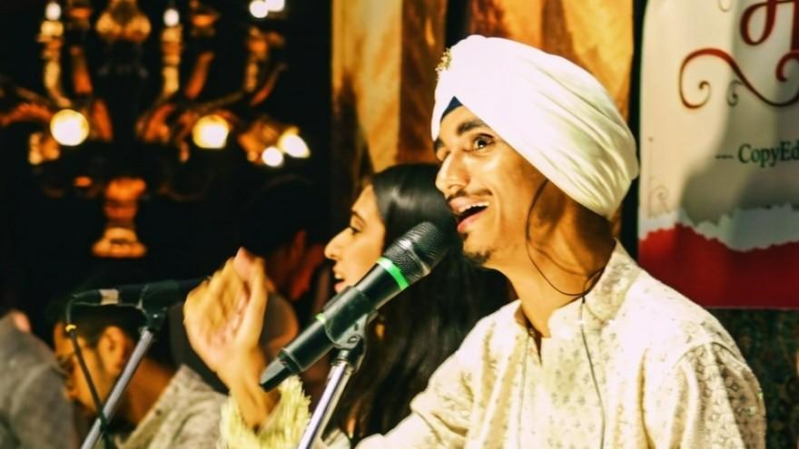 Aman Hora  live performance