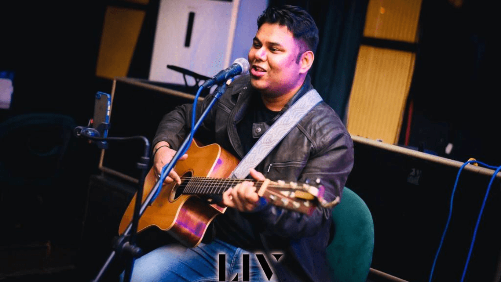 Piyush-The One Man band live performance