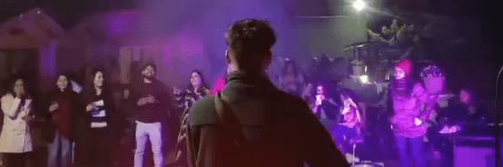 parindey live performance