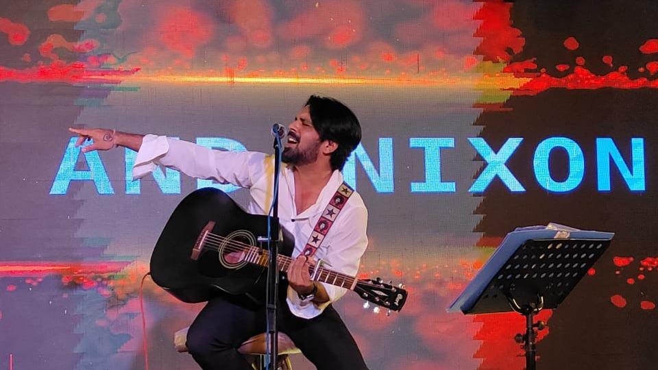 Vaibhav live performance