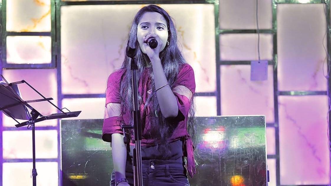 Meenakshi live performance