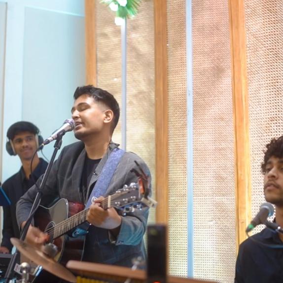 Ashish Joshi Live